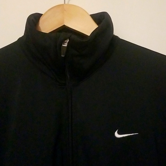 COPY - Nike: Dry-Fit light-weight jacket - Picture 4 of 7